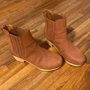 Frye and Co Odessa Chelsea boot size 8.5